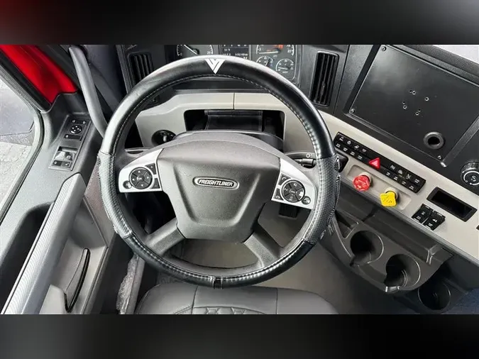 2021 FREIGHTLINER CA116