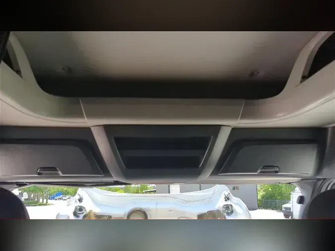 2019 FREIGHTLINER CA126