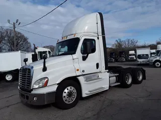 2015 Freightliner CASCADIA 125