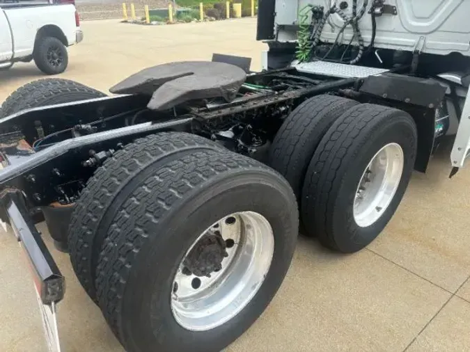 2019 Freightliner New Cascadia 126