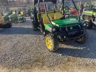2015 John Deere 825i