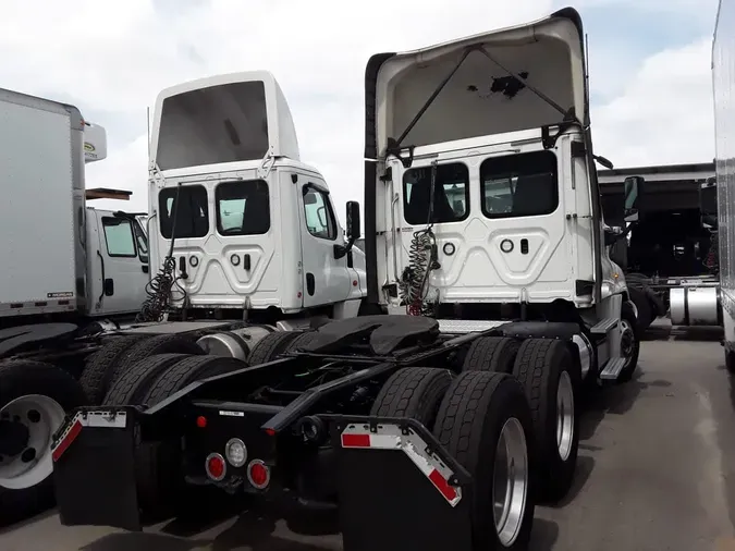 2018 FREIGHTLINER CASCADIA 125
