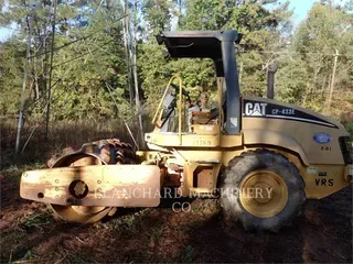 2005 Caterpillar CP 433 E