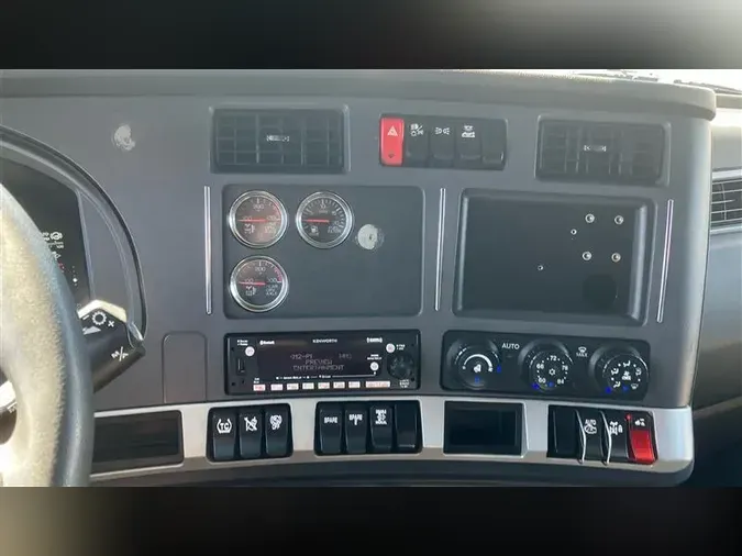 2022 KENWORTH T680