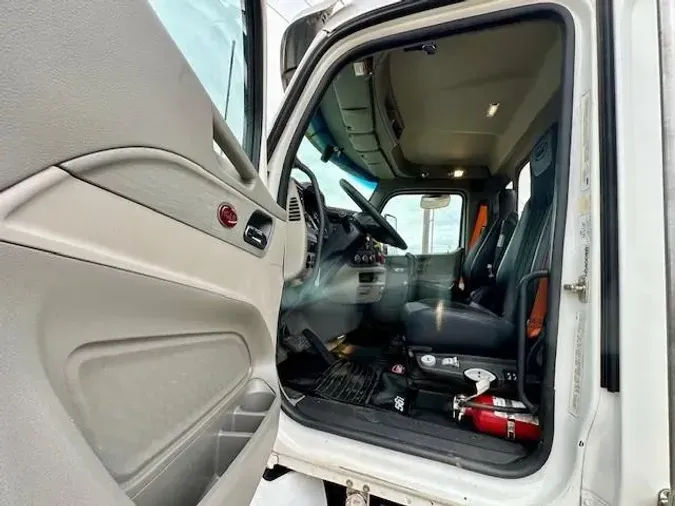 2020 Peterbilt 567