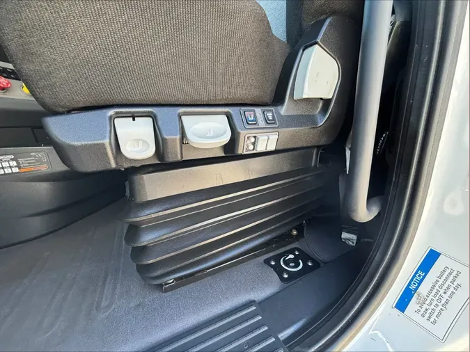 2020 FREIGHTLINER CASCADIA 126