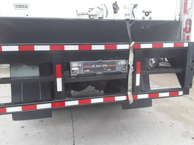 2019 FREIGHTLINER M2 106