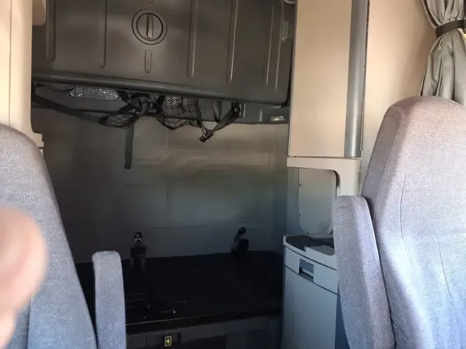 2018 FREIGHTLINER/MERCEDES CASCADIA 125