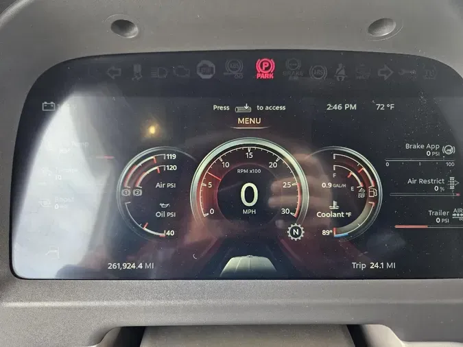 2023 PETERBILT 579