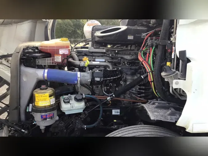 2020 Freightliner Cascadia 126839f48c3d9bbfebf31007eec5196c1dc