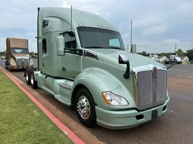 2021 KENWORTH T68083a32c124a5a3e6eb3f30a1fb0949292