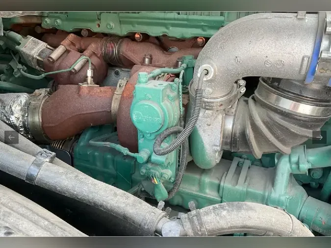 2025 VOLVO VNL64T74083a35ec18bafdf25d9429b703432891a