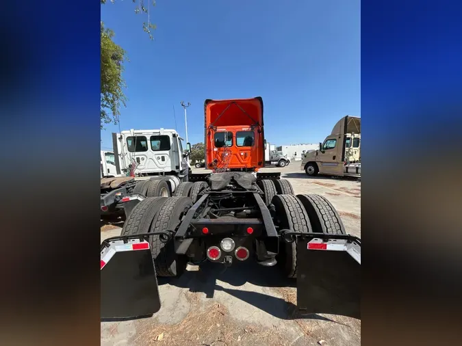 2018 FREIGHTLINER CASCADIA 125