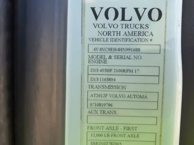 2017 VOLVO VNL64TRACTOR