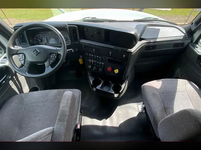 2022 INT LT625 6x4