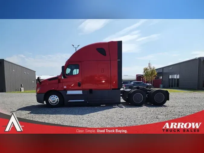 2022 FREIGHTLINER CA126