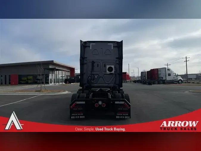 2021 FREIGHTLINER CA126