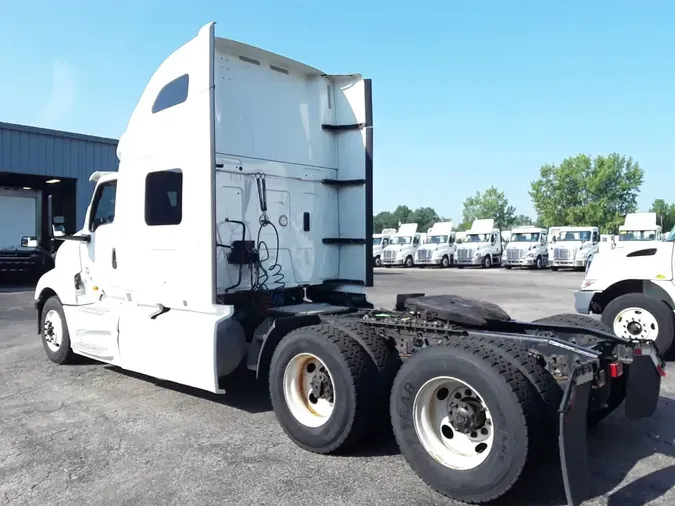 2020 NAVISTAR INTERNATIONAL LT625 SLPR CAB