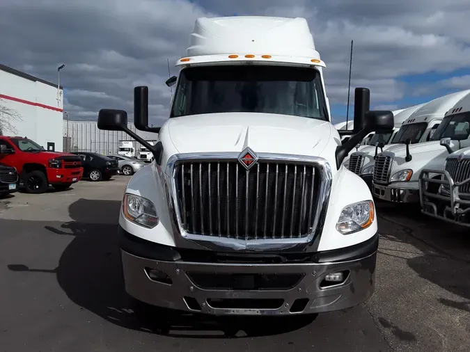 2019 NAVISTAR INTERNATIONAL LT625 SLPR CAB