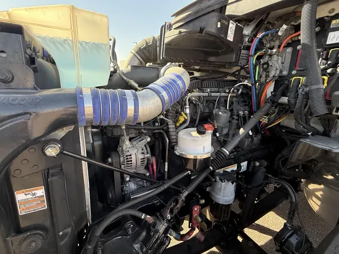 2020 Peterbilt 57983c0a524d507de3eea236e2b6c1dc0fb