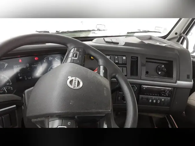 2019 Volvo VNL30083c2cf2db6fe847f72e785246a2ba896
