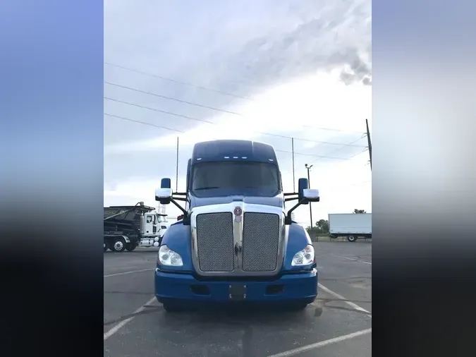 2021 Kenworth T680