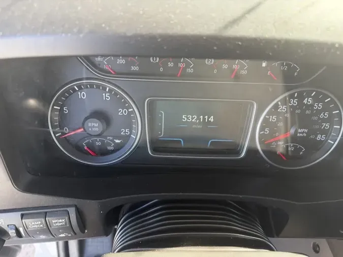 2020 NAVISTAR INTERNATIONAL LT625 SLPR CAB