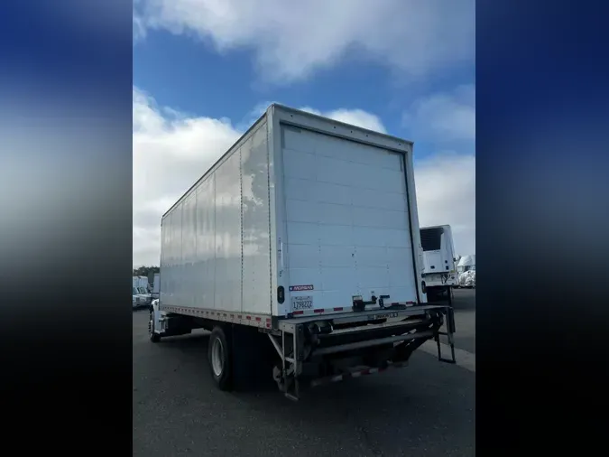2021 FREIGHTLINER M2 106