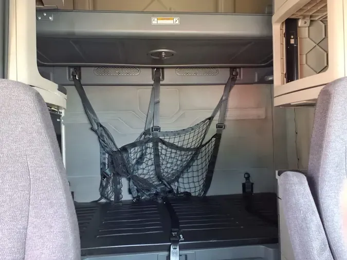 2018 FREIGHTLINER/MERCEDES CASCADIA 125