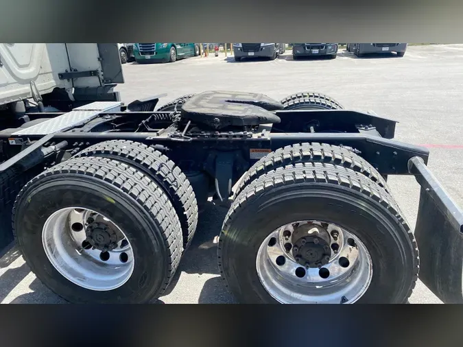 2022 Freightliner Cascadia 126