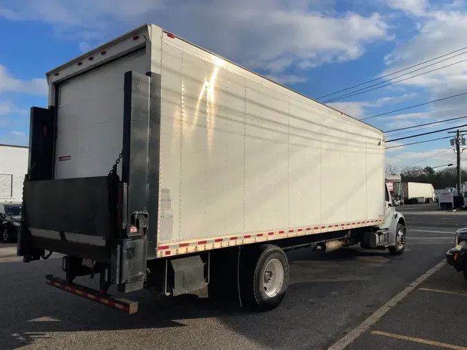 2017 FREIGHTLINER/MERCEDES M2 106