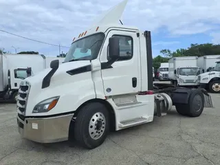 2019 FREIGHTLINER NEW CASCADIA 116