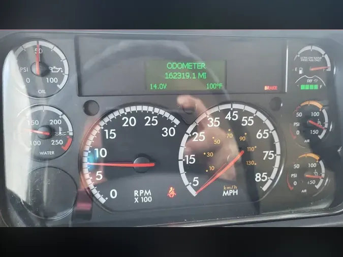 2019 FREIGHTLINER M2 10683dcccbe0d8cd22905868c92f96ad6ed