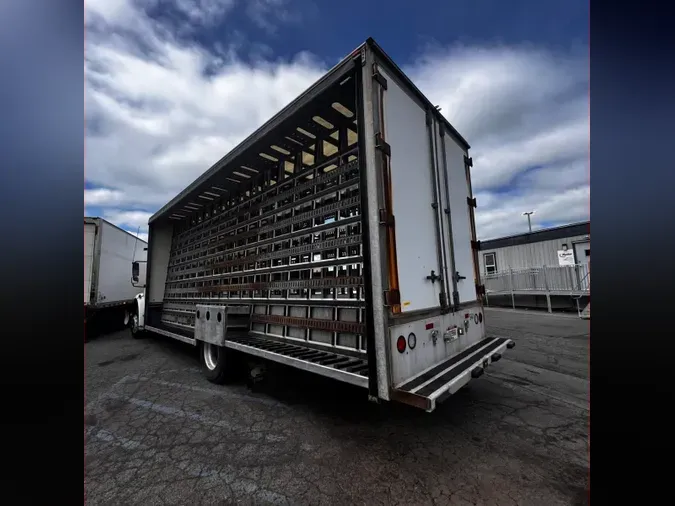 2020 FREIGHTLINER M2 106