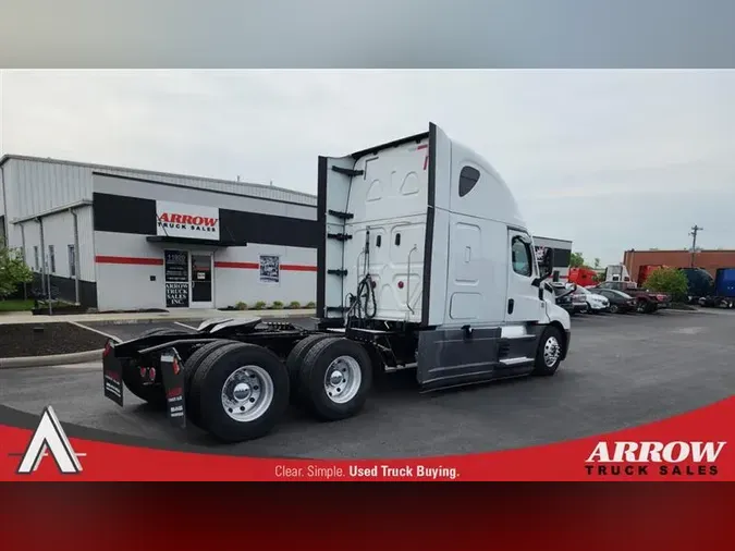 2020 FREIGHTLINER CA126