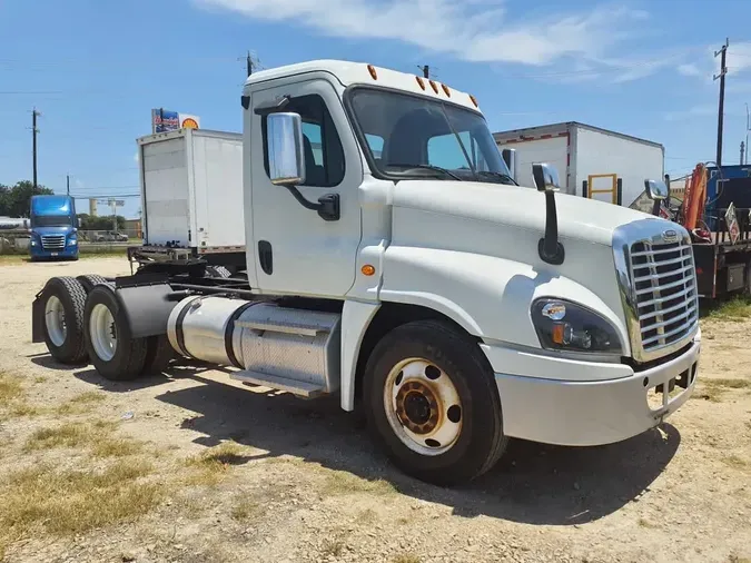 2020 FREIGHTLINER/MERCEDES CASCADIA 12583e82e42ebe8239697b6f40a39f4ec11