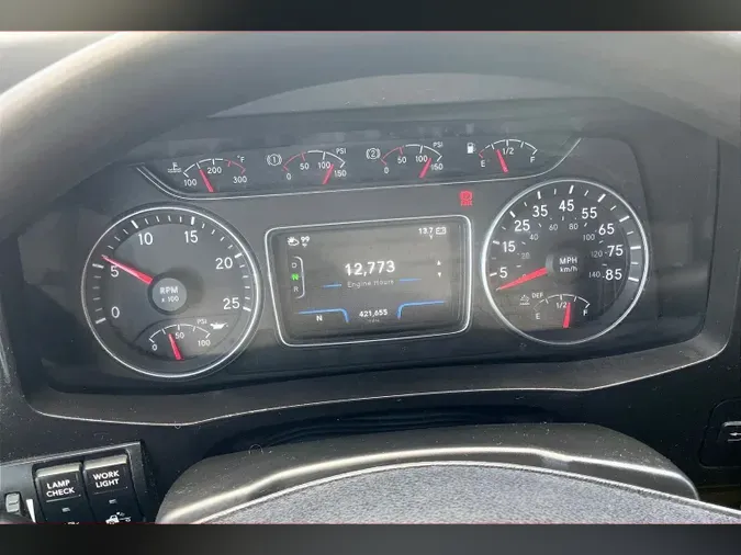 2022 INT LT625 6x4