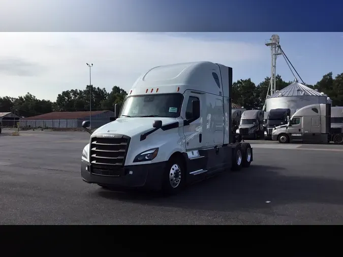 2022 Freightliner Cascadia 126