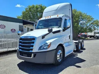 2023 FREIGHTLINER/MERCEDES NEW CASCADIA PX12664