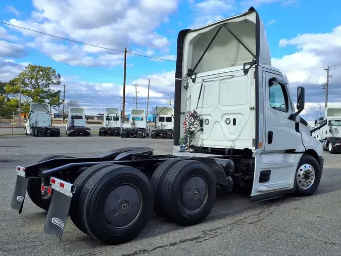 2022 FREIGHTLINER/MERCEDES NEW CASCADIA PX12664