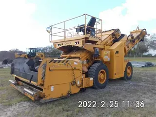 2020 WEILER E1250B