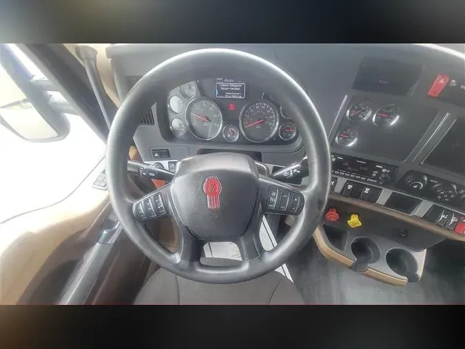 2021 KENWORTH T680