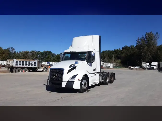 2020 Volvo VNL300