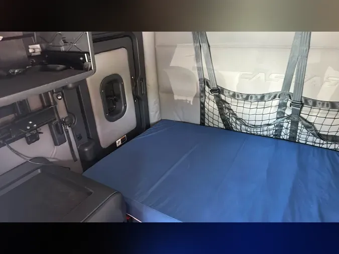 2021 Freightliner Cascadia