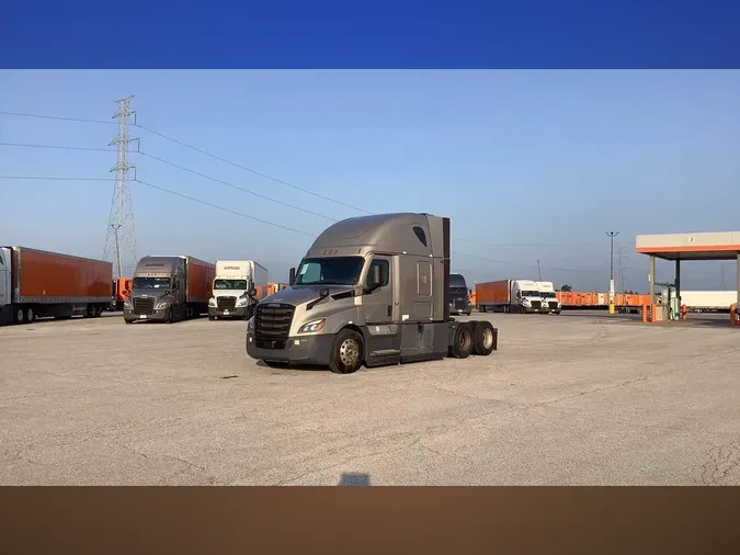 2023 Freightliner Cascadia 12683faa1e4543196d2cbca9754a19b945c