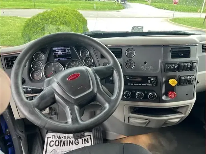 2022 Peterbilt 579
