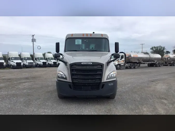 2020 Freightliner Cascadia 126