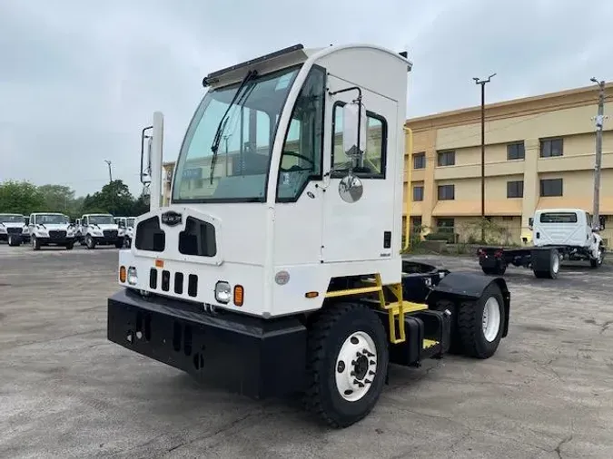 2022 AutoCar ACTT42