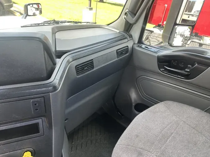 2020 International LT625