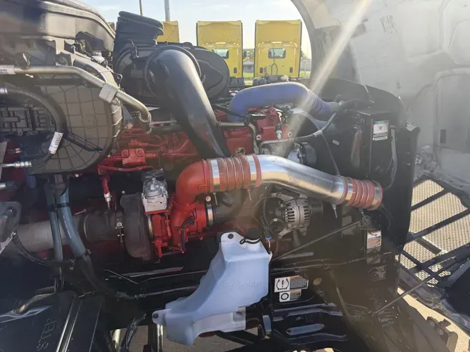 2023 Peterbilt 579